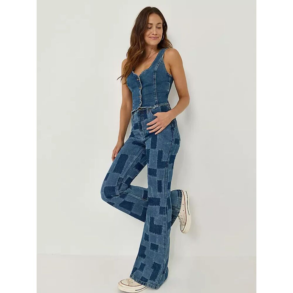 Lee Women's High Rise Patchwork Flare Jeans in Traveling Pant Size 28